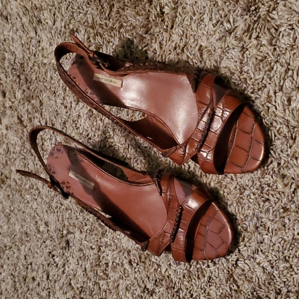 Max Studio Koi Low Heel Sandals